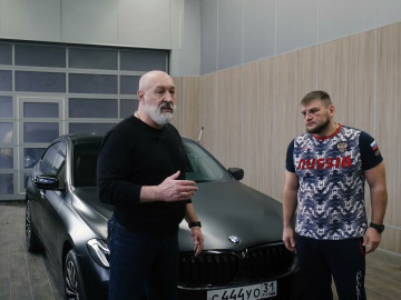 Оклейка BMW 5 - бойца команды FedorTeam Кирилла Сидельникова